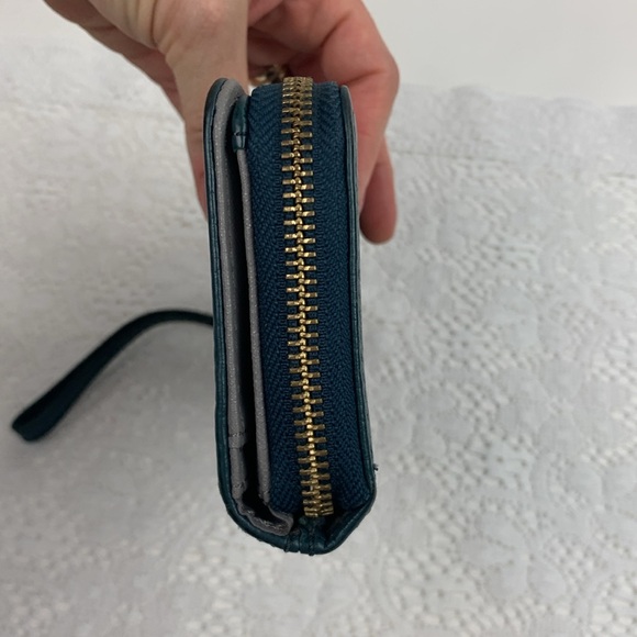 Fossil Leather Wallet Dark teal green gold zip around Pockets Cards cash coins - Picture 5 of 12